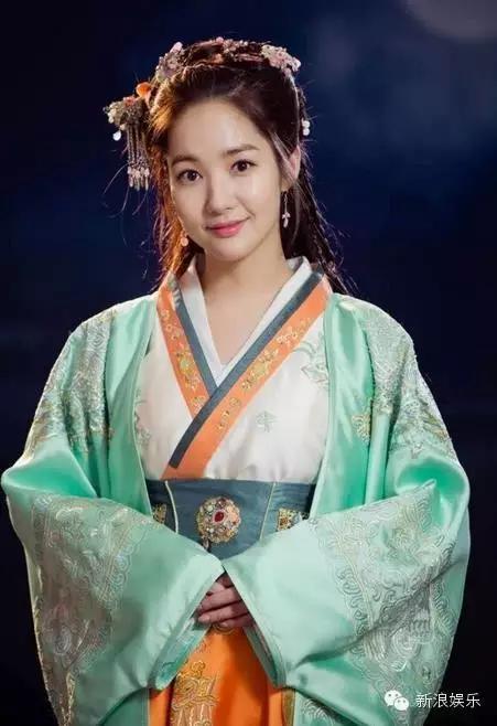 允兒招架不住古裝？韓國女星古裝LOOK一覽 誰贏了？