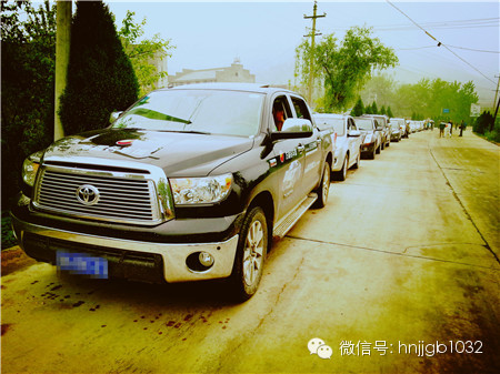 長長的車隊(duì)，每次活動(dòng)都是這么給力！