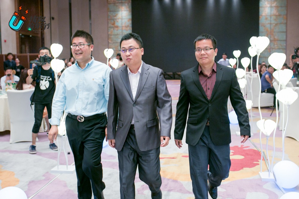 接下來這一組，人稱“江湖三……”