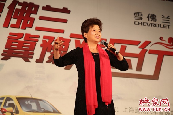 張春榮演唱的《香魂女》選段，博得觀眾陣陣掌聲。