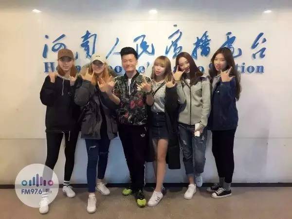 路飛終于體驗了一回“他在叢中笑”的感覺！