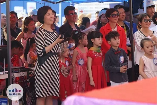 等等，這畫風(fēng)轉(zhuǎn)變太快我不明白了，看見啥了突然這么高興？