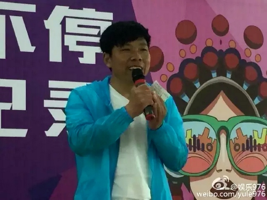 見(jiàn)證挑戰(zhàn)的戲迷代表陳紅森講述自己和戲曲的故事、見(jiàn)證歷史時(shí)刻的心情。