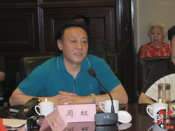 河南省音樂(lè)家協(xié)會(huì)主席、著名作曲家周虹