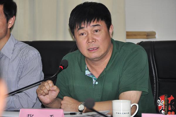 河南豫劇院藝術(shù)發(fā)展部主任、著名導(dǎo)演張平