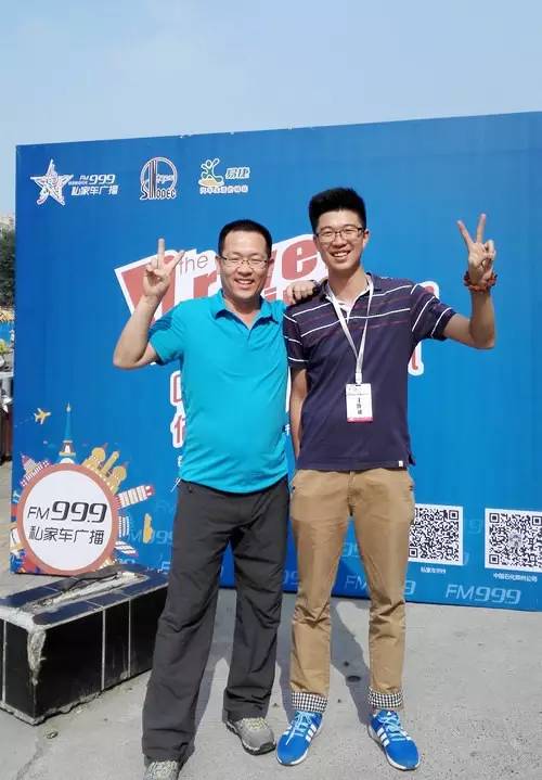 主播鄭強，這兩條大長腿，恩…適合去學游泳