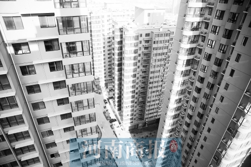 今年鄭州在商品房小區(qū)、經(jīng)適房小區(qū)內(nèi)配建的公租房，將面向社會輪候供應(yīng) 楊東華/攝