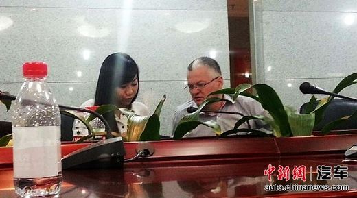 車主提供在維權(quán)過程中接觸德國技術(shù)人員的照片。