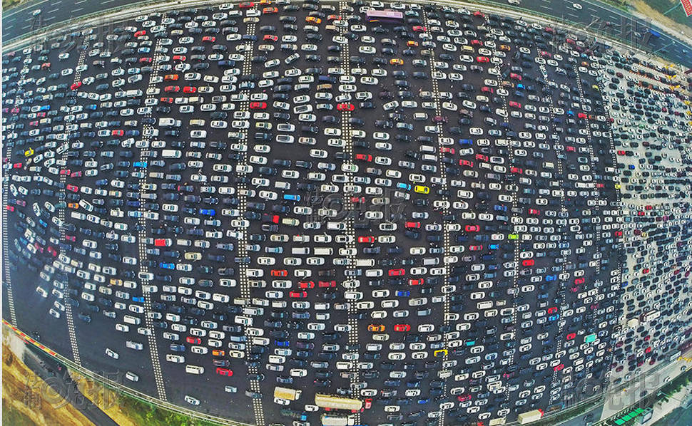 滯留車輛航拍圖。