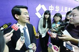 商務部新聞發(fā)言人表示，月度數(shù)據(jù)出現(xiàn)波動是正常的。