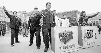 “小品執(zhí)法”。