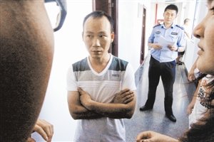 家屬沉默悲痛，不愿提起更多。