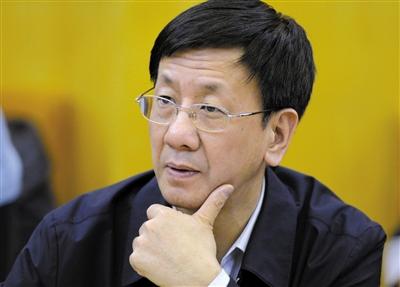 昨日，最高檢檢察長曹建明在遼寧團(tuán)參加“兩高”報(bào)告分組審議。記者 陳杰 攝