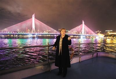 2012年2月3日，德國總理默克爾夜游廣州。