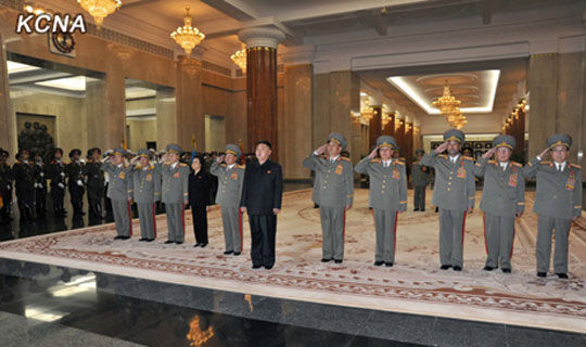金正恩來(lái)到錦繡山太陽(yáng)宮。圖片來(lái)源：朝中社