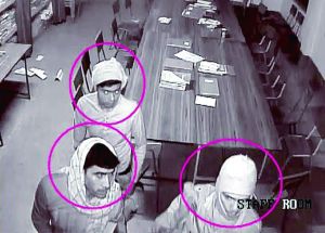印度警方15日說，當(dāng)局已確認(rèn)涉嫌輪奸七旬修女的部分嫌疑人身份，正懸賞10萬盧比（約1500美元）通緝