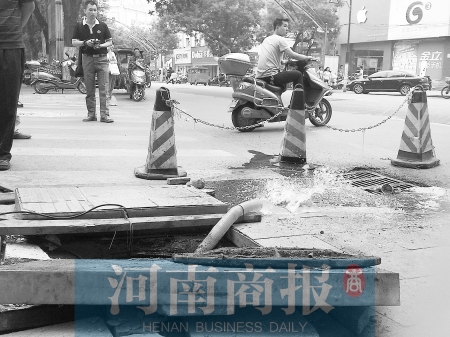 污水不停冒出，隔幾分鐘就要抽一次