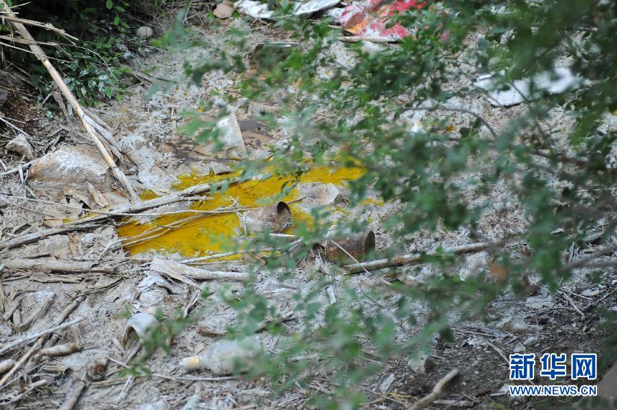 地下水成“綠茶”　污染二十多年該誰(shuí)治？