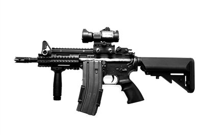 M16步槍，全槍長：986mm，空槍重：3.26公斤，戰(zhàn)斗全重：4公斤，最大有效射程：800米