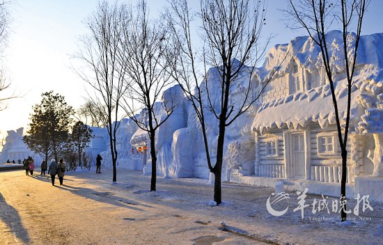 自然賜于雪的無垠，藝術(shù)給予雪的靈魂，人類創(chuàng)造雪的財富 王遠(yuǎn)昌攝