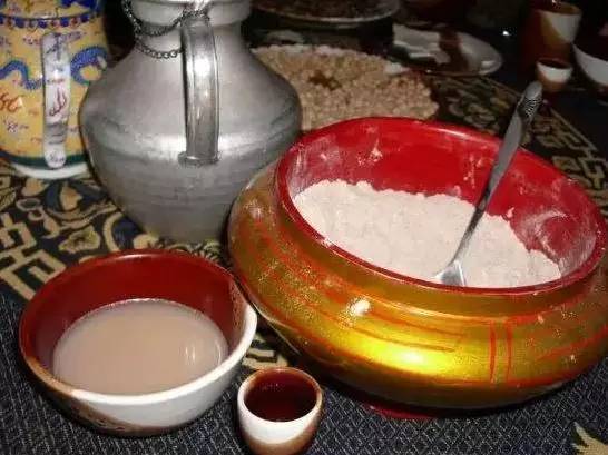 新疆奇葩”黑暗料理“ 你吃過嘛？