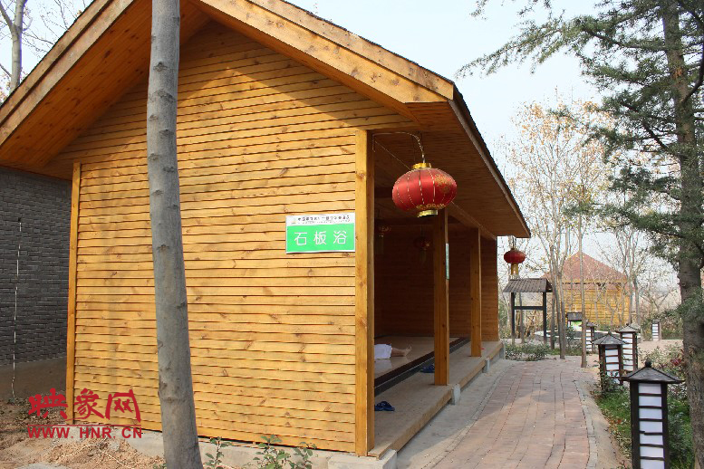 石板浴，躺在上面超級(jí)爽