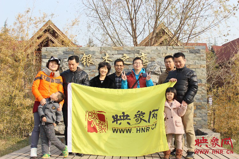 來張小合影，好多朋友都在其他地方玩，已經(jīng)嗨的叫不回來……