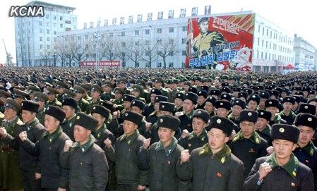 朝鮮黃海北道、咸鏡南道和南浦市11日舉行軍民大會(huì)，支持朝鮮人民軍最高司令部發(fā)言人聲明。