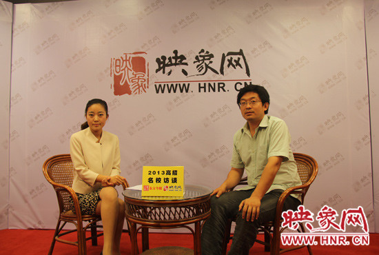 　6月23日，清華大學河南招生組組長謝旭東做客映象網(wǎng)“2013高招名校訪談”節(jié)目