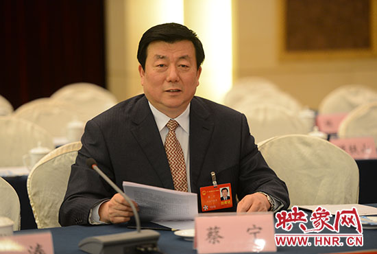 全國(guó)人大代表、河南省人民檢察院檢察長(zhǎng)蔡寧