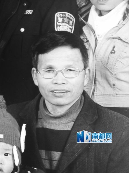偷拍縣長收禮的萬載縣人汪冬根?！D片由當(dāng)事人家屬提供