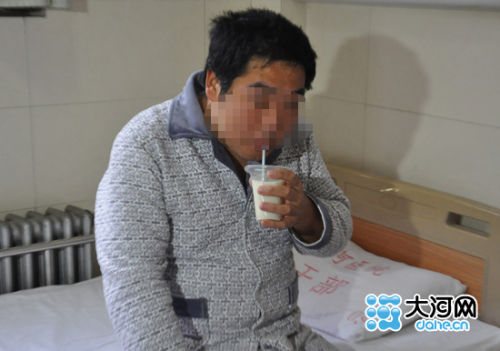 5月7日8時許，開封H7N9患者馬某在病房吃早餐。