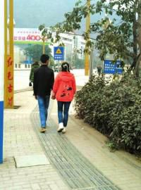 小李與小王在古藺縣城準(zhǔn)備見(jiàn)王家的家人網(wǎng)友供圖