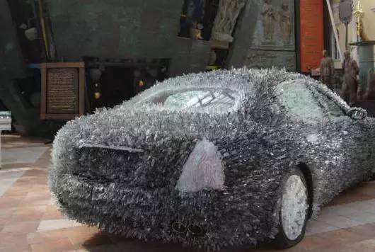 驚！車主用玻璃渣改裝瑪莎拉蒂