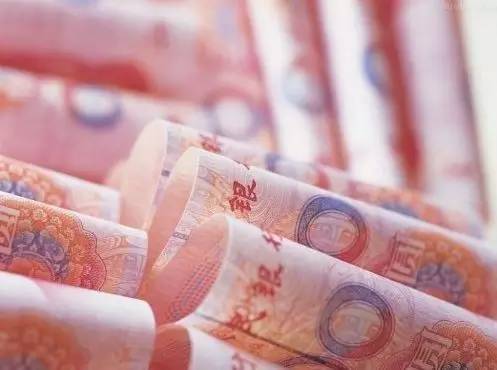 對(duì)增收潛力大、帶動(dòng)能力強(qiáng)的7大群體（技能人才、新型職業(yè)農(nóng)民、科研人員、小微企業(yè)創(chuàng)業(yè)者、企業(yè)經(jīng)營(yíng)管理人、基層干部隊(duì)伍、有勞動(dòng)能力困難群體）實(shí)施激勵(lì)計(jì)劃，推出差別化收入分配激勵(lì)政策，帶動(dòng)城鄉(xiāng)居民實(shí)現(xiàn)總體增收。