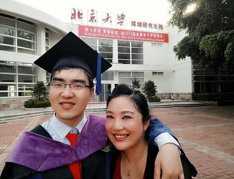 單親媽媽花29年把重度腦癱兒子送進哈佛大學(xué)