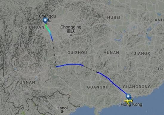  圖片來(lái)自航空網(wǎng)站flightradar24，圖顯示飛機(jī)安全降落成都