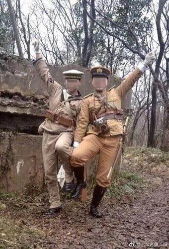 犯眾怒！兩男子抗日碉堡前扮日本兵拍照 警方介入