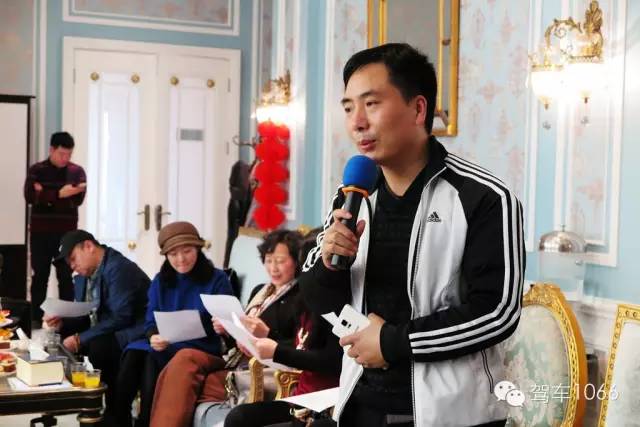 星星裝飾公司董事長、詩人 孔令偉
