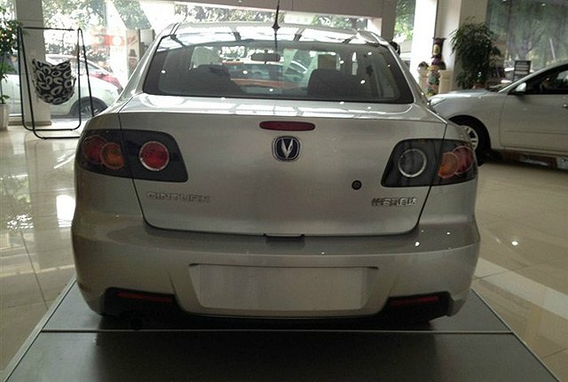 長(zhǎng)安CINTURX車型實(shí)車圖