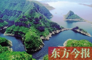 碧水藍天有綠色,是濟源人生活的愿望。如今,正是因為濟源有山有水,綠樹成蔭,很多在外工作的濟源人慢慢選擇回家鄉(xiāng)買房定居。