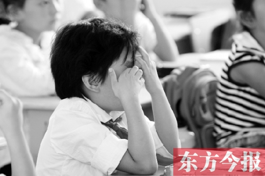 鄭州近七成三年級學(xué)生“缺覺” 學(xué)生學(xué)業(yè)負擔仍不輕