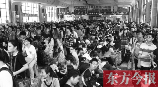 鄭州鐵路局國(guó)慶長(zhǎng)假增開(kāi)12對(duì)臨客
