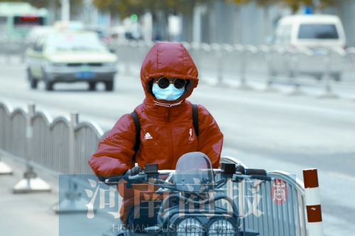 全副武裝，抵抗寒風