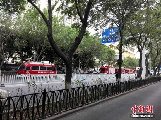 5月22日7時50分許，烏魯木齊市沙依巴克區(qū)公園北街早市發(fā)生一起爆炸案，造成人員傷亡。