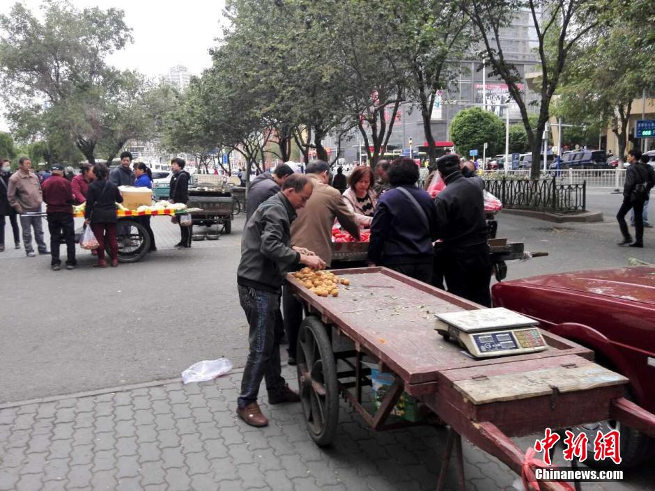 自治區(qū)和烏魯木齊市有關(guān)部門(mén)迅速處置，傷員已全部送往醫(yī)院救治。