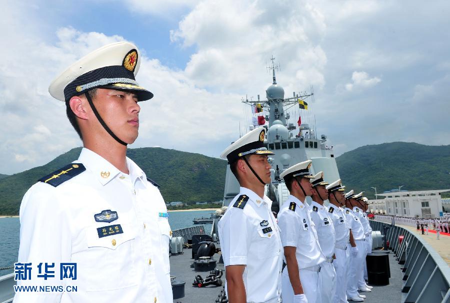 6月9日，在三亞某軍港，?？谂灩俦谂烎剂嘘牎? width=