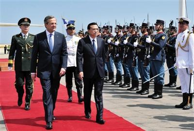　6月19日，國(guó)務(wù)院總理李克強(qiáng)乘專機(jī)抵達(dá)雅典國(guó)際機(jī)場(chǎng)，開(kāi)始對(duì)希臘進(jìn)行正式訪問(wèn)。