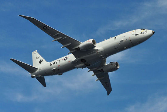 　　美國海軍的海神P-8巡邏機(jī)專門從事遠(yuǎn)距離任務(wù)，包括情報搜集和偵察。