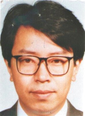 姚耿 現(xiàn)年53歲，外逃前任云南省五礦化工進出口（集團）公司上海浦東分公司經(jīng)理